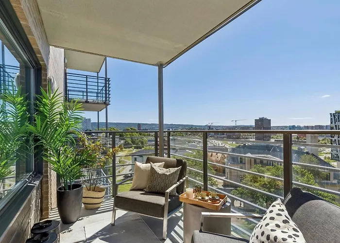 Apartamento Modern, Big Balcony, Fully Equipped, Free Parking, In Family Friendly Area